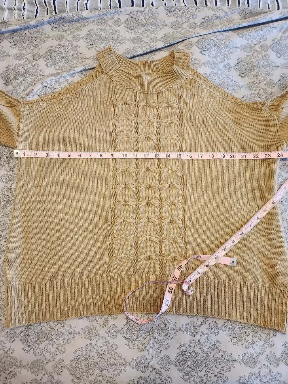 Plus size Cable Knit Cold Shoulder Sweater